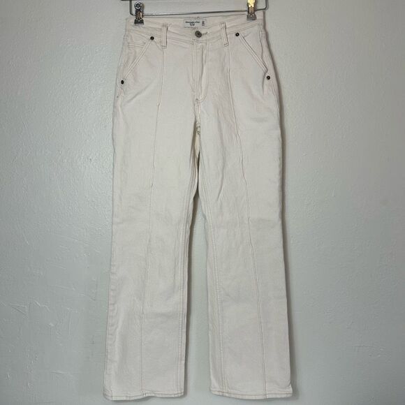 Abercrombie and Fitch, the baggy mid rise, off-white denim jean size 24 ￼ - Picture 2 of 7
